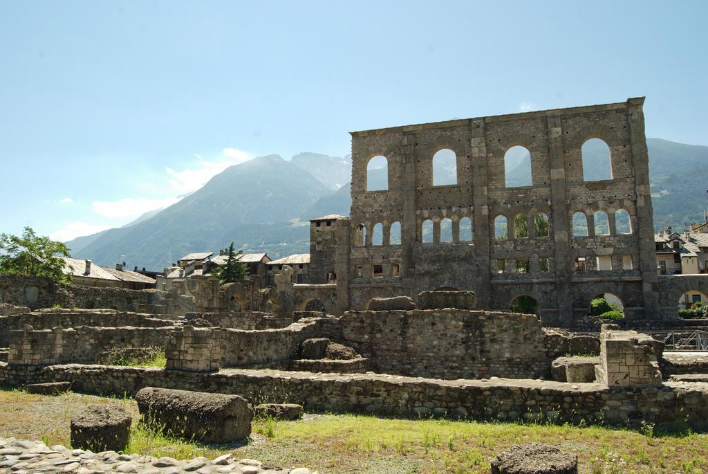 Appartamenti Bioula Aosta Ruang foto